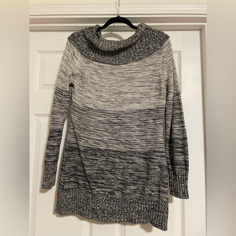 Sweater - Picture 2 of 2